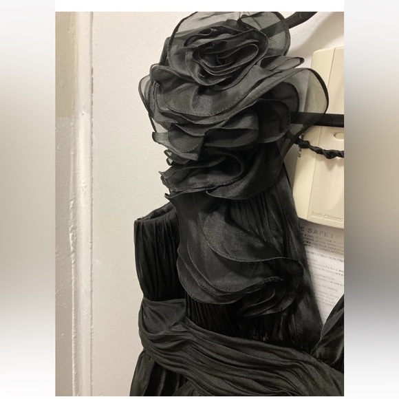 Mac Duggal Ruched Floral Chiffon Gown Size 20 Worn Once WITH ALTERATIONS - Picture 3 of 13